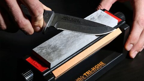 This Is the Right Way to Sharpen a Fixed-Blade Knife