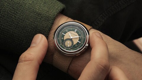 A Microbrand Just Resurrected a Lost Vintage Watch Style