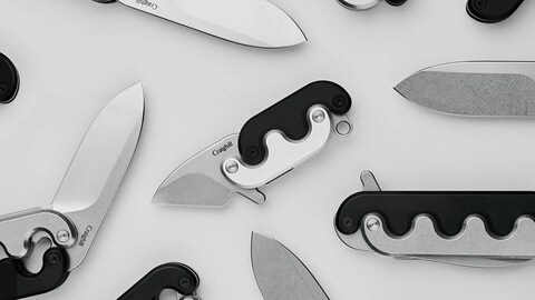 This Tiny Pocket Knife Has a Unique Opening System and Weighs Less Than a Golf Ball