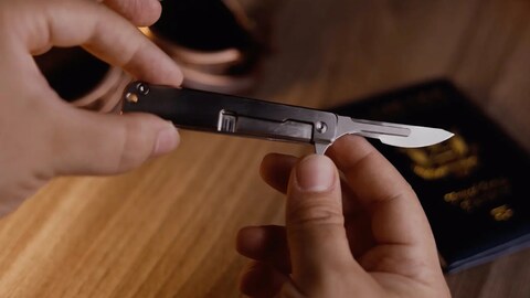 This Unique Pocket Knife Found a Clever Way to Skirt the TSA