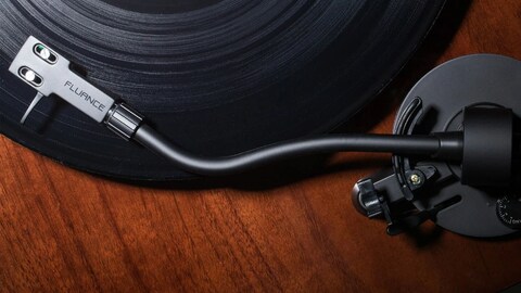 Manual vs Automatic Turntables: Does One Sound Better or Worse?