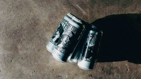 Is It Wrong to Drink Beer Straight from a Can? An Expert Weighs In