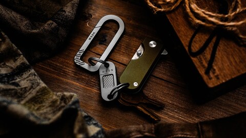 What Makes This Tiny Keychain Knife an EDC Icon?