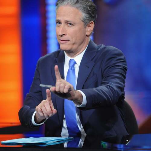 Jon Stewart returns to 'The Daily Show' as Monday night host