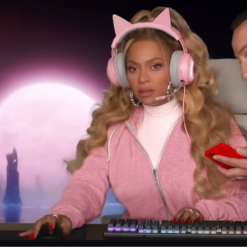 We found the pink cat ear headphones Beyonce wore in her viral Verizon commercial