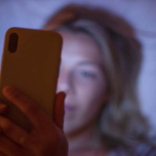 Is sexting right away on a dating app a red flag?