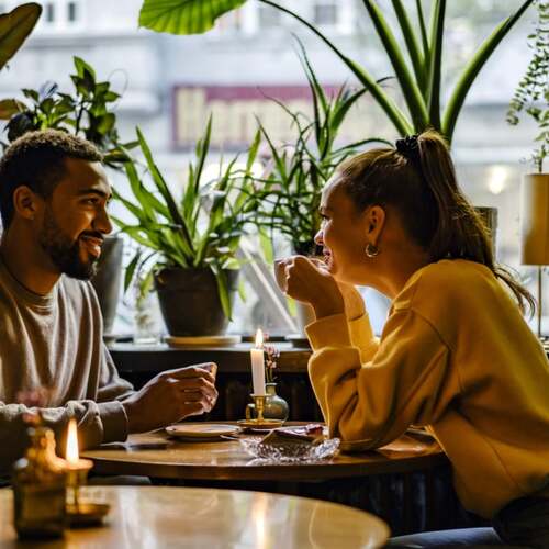 How to have fun first dates this cuffing season, according to Hinge