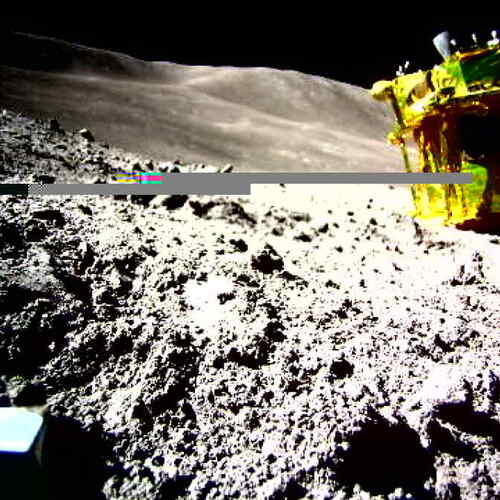 Japan's moon landing picture might be the space photo of the decade