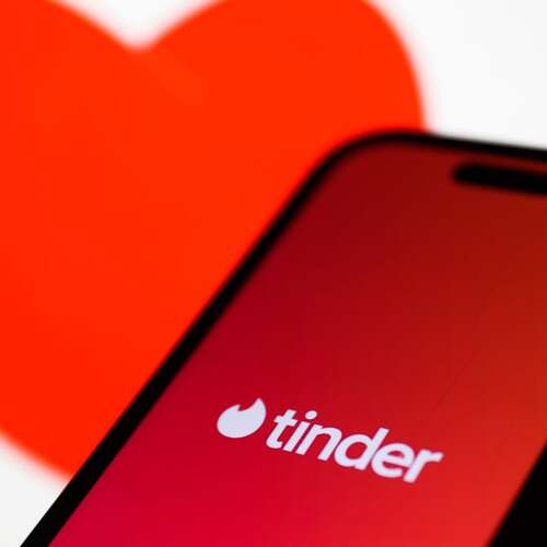 Does Tinder notify users when you take a screenshot?