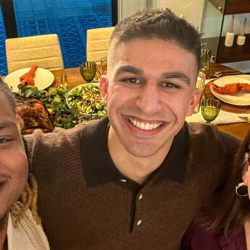 Viral Thanksgiving grandma and guest share their eighth holiday with Airbnb stranger