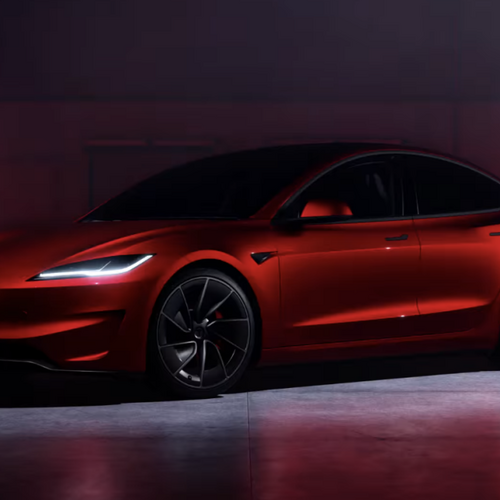 Tesla Model 3 Performance is here. Here are 5 things that make it great, and 3 drawbacks.