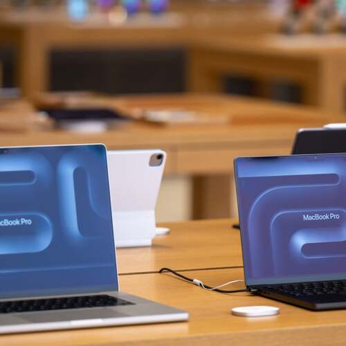 Alleged M4 MacBook Pro spotted for sale on Russia’s version of Craigslist