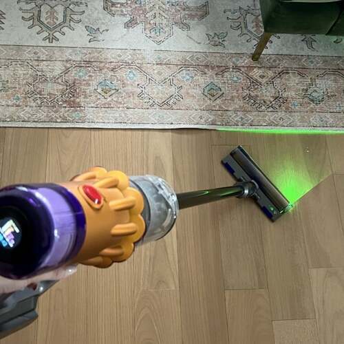 Dyson's cheapest laser vacuum made me feel bad about my dirty floors...in a good way