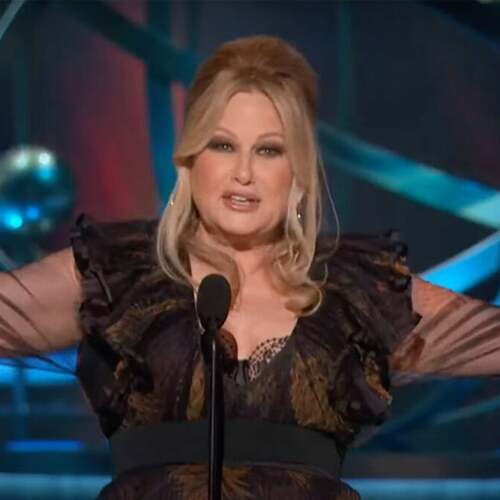 Jennifer Coolidge thanks 'all the evil gays' during memorable Emmys speech