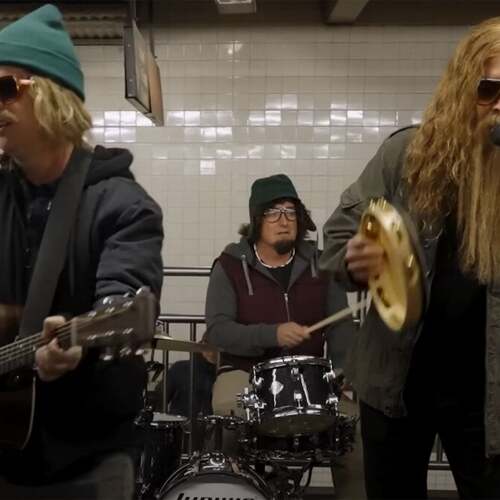 Green Day and Jimmy Fallon gave subway commuters a fun surprise