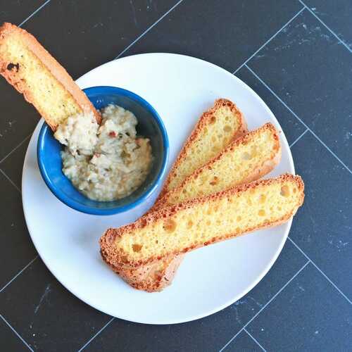 Make Crispy Corn Crackers From Leftover Cornbread