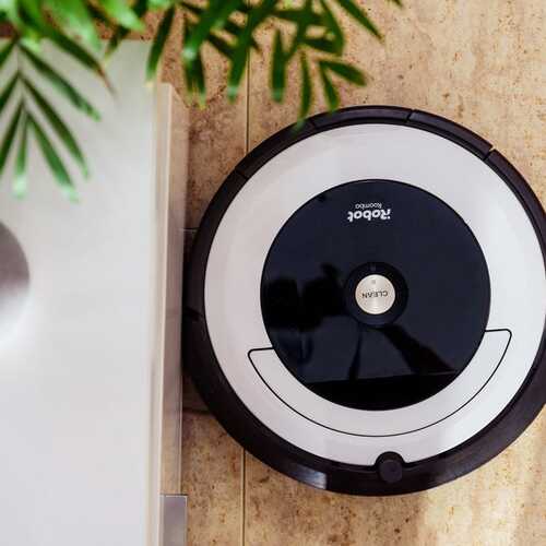 The iRobot Roomba i4 EVO is 48% Off on Amazon Right Now