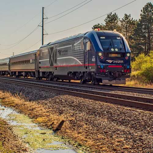 Take Advantage of Amtrak's New Fares to Book Your Holiday Travel