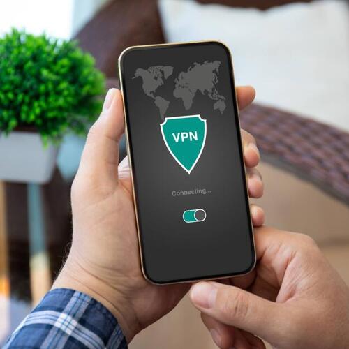 Apple Shuts Down 25 VPN Apps in Russia Amid Putin's Internet Crackdown