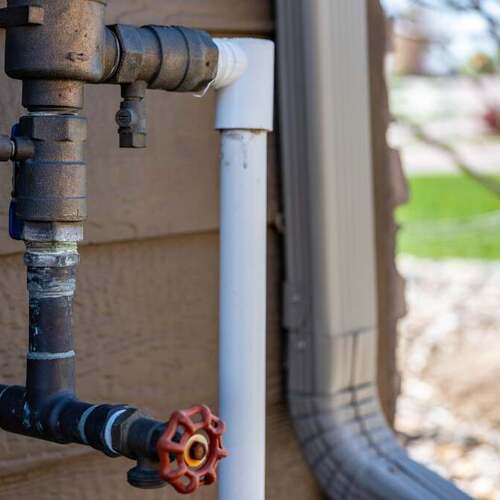 How to Winterize Your Sprinklers, Drip Systems, and Hoses