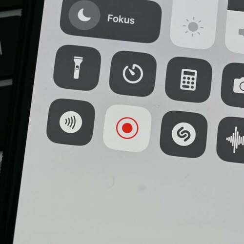 The Easiest Way to Hide iPhone Notifications While Screen Recording
