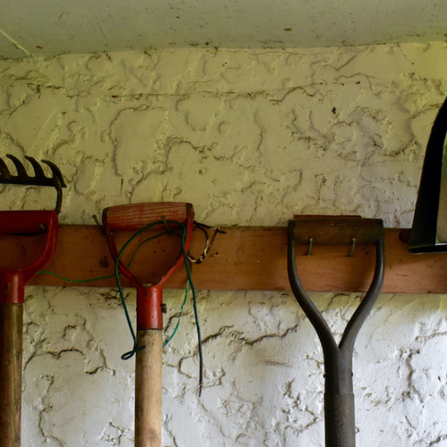 The Best Ways to Winterize and Store Your Garden Tools