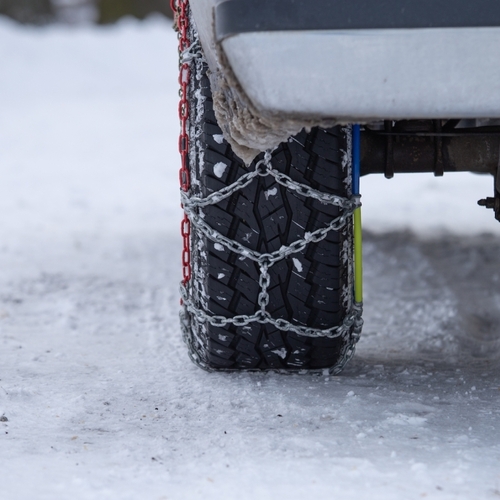 How to Fit and Install Snow Chains