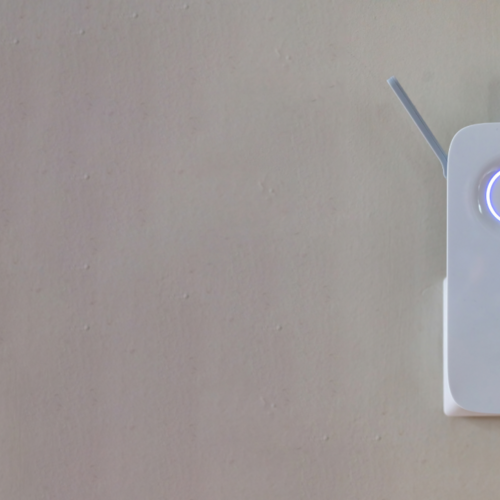 The Differences Between Wifi Boosters, Extenders, and Mesh Networks