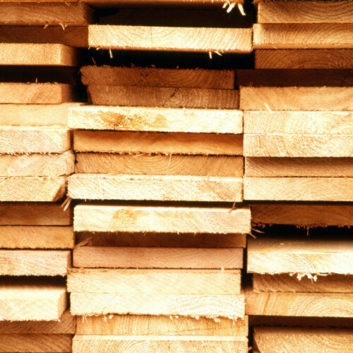 When It's OK to Use Lumber That’s Been Stored Outside (and When It's Not)