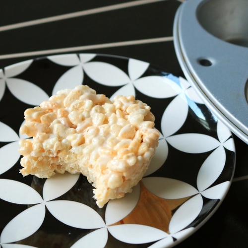 Make These Emergency Rice Krispies Treats in the Microwave