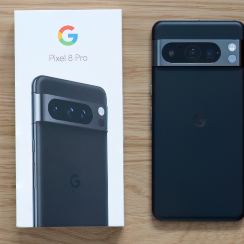 The Pixel 8 Can’t Access Google’s Latest AI Tools for Some Reason