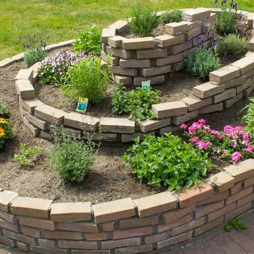 You Should Build an Herb Spiral for Your Garden