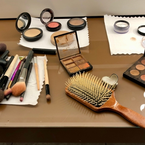 My Favorite Ways to Organize an Abundance of Cosmetics