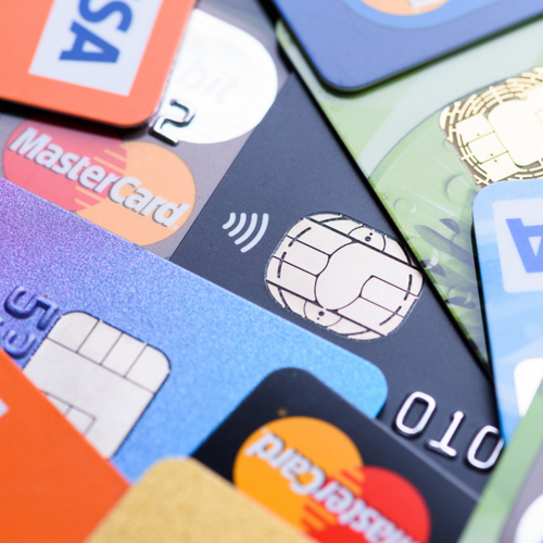 When It Makes Sense to Consolidate Your Credit Card Debt (and When It Doesn’t)