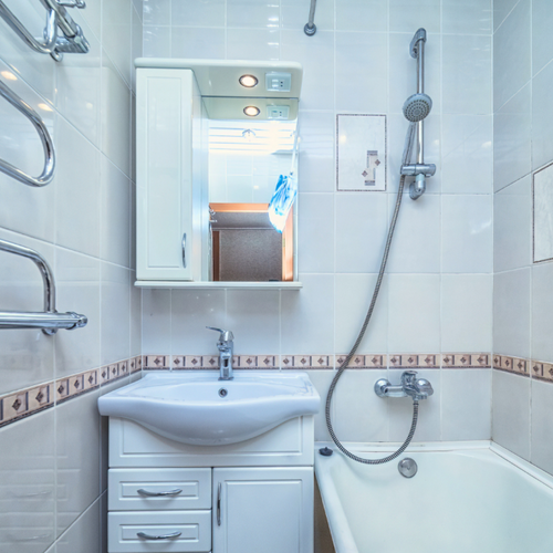 Five Ways to Give Your Tiny Bathroom More Space