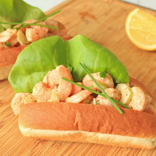 This Summery Shrimp Roll Is a Budget-Friendly Alternative to Lobster