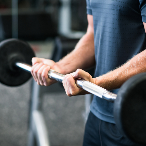 How to Work Your Forearms With Wrist Curls (and Reverse Wrist Curls)