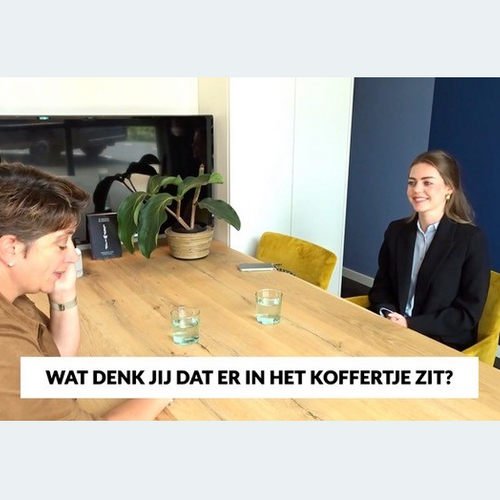 “Elke euro is emotie”- Het koffertje van Urschi Koetje