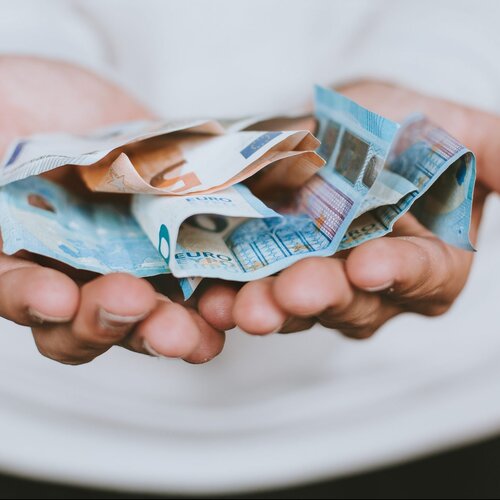 Rijken ontwijken belasting via giften aan eigen anbi’s