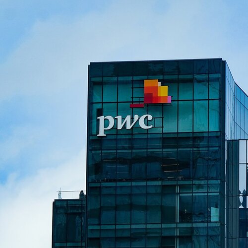 PwC-accountant eist schadevergoeding na val kroegentocht