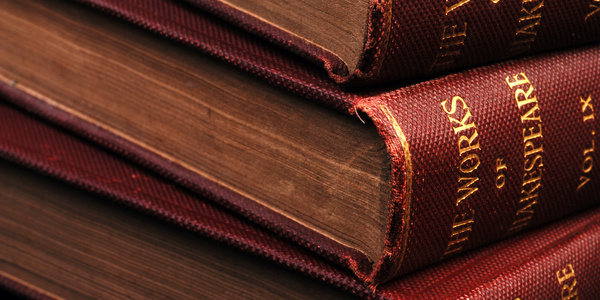 The Bookshelf: Reading and Watching Shakespeare in 2021