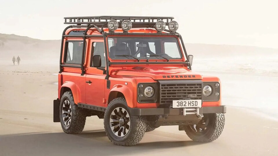 Classic ‘Remastered’ Defenders Are Now Available Directly from Land Rover