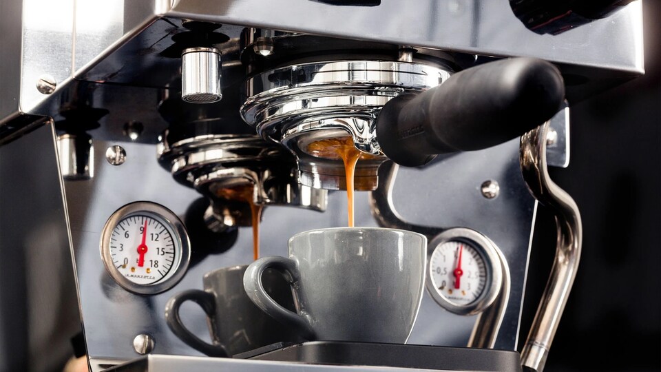 9 Takeaways from Testing La Marzocco’s Smallest Espresso Machine at Home